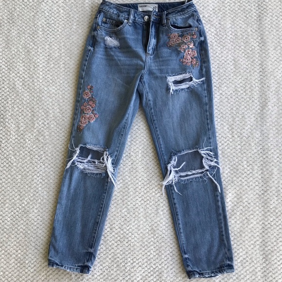 Garage Embroidered Floral Mom Jeans size 1 - Picture 3 of 9